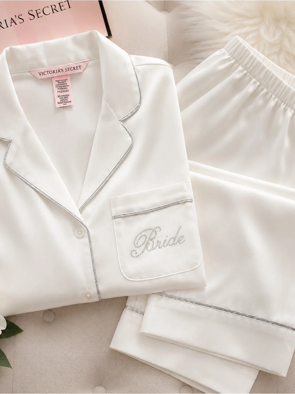 Victoria's Secret Ivory Satin Sleep Top with Pink Label - Picture 1 of 8